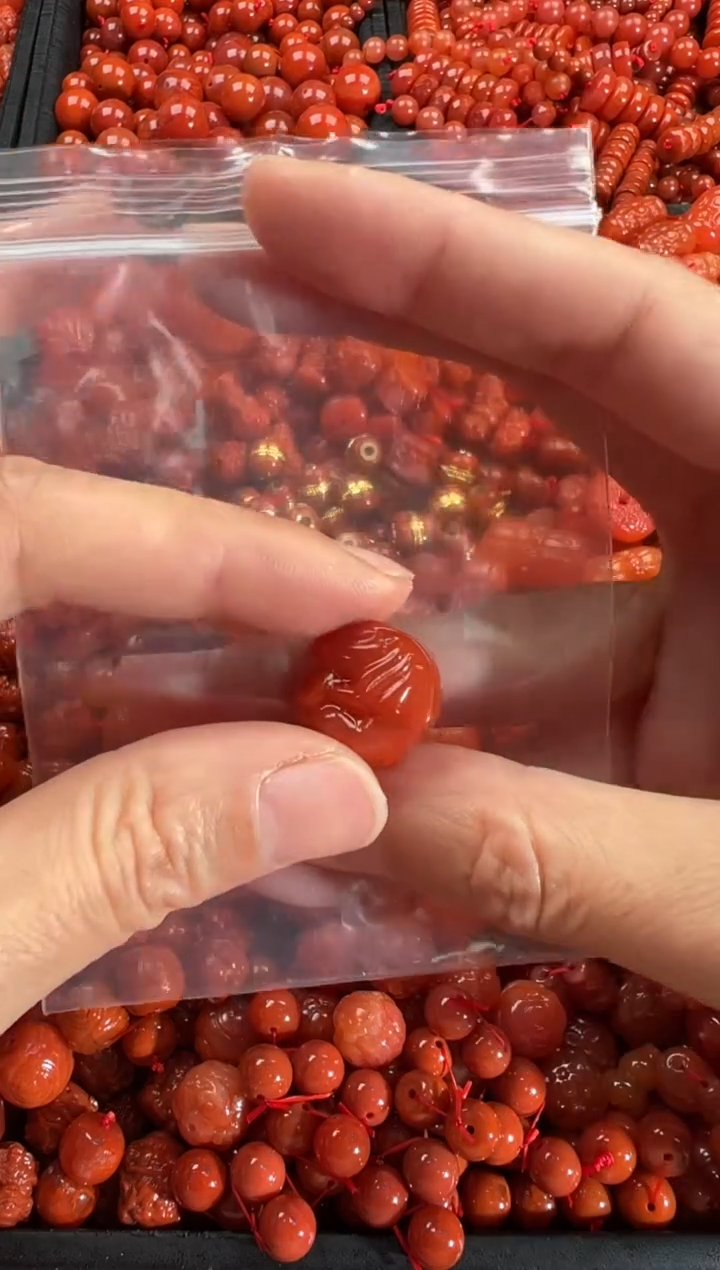 【闪购商品】南红玛瑙颈饰未镶嵌1