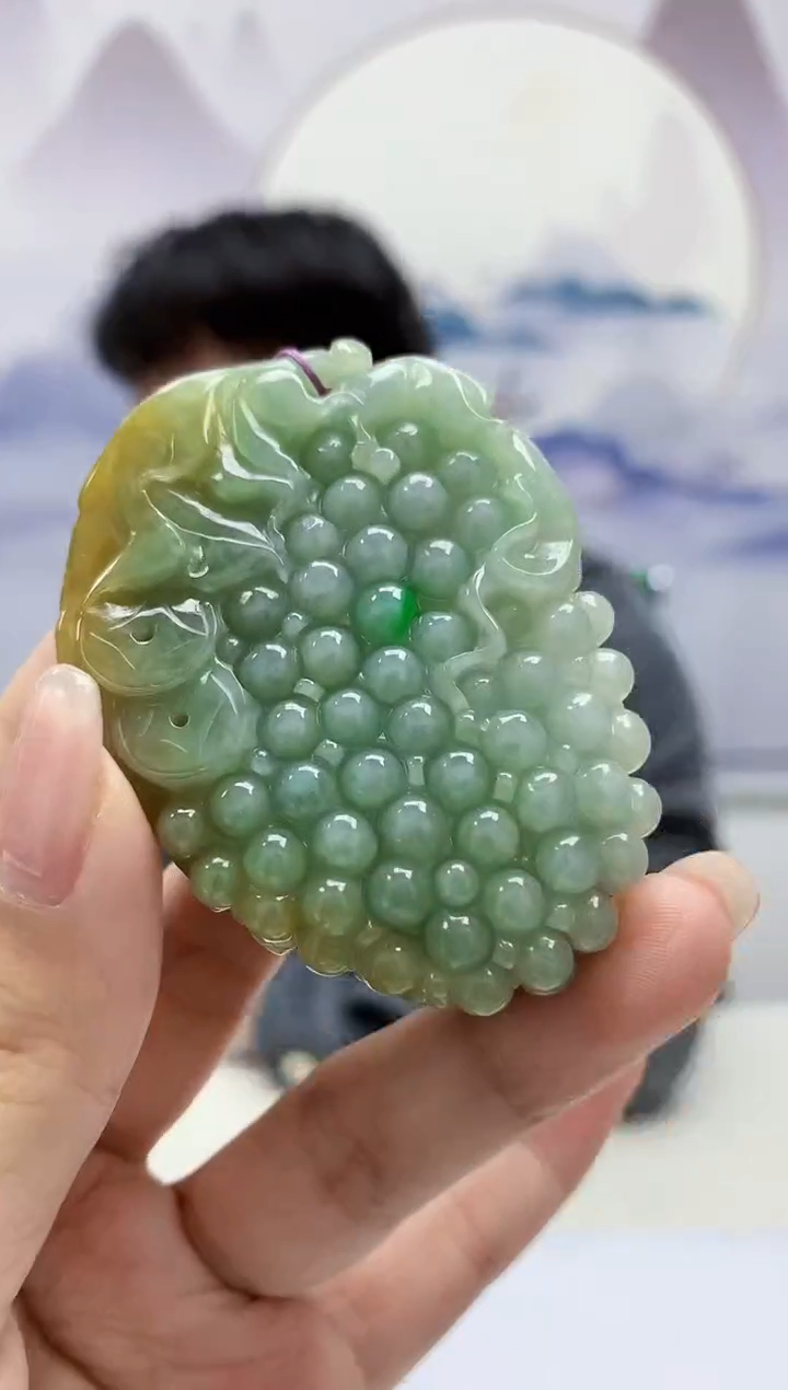 【闪购商品】定制翡翠未镶嵌5060kk-毛货挂件186