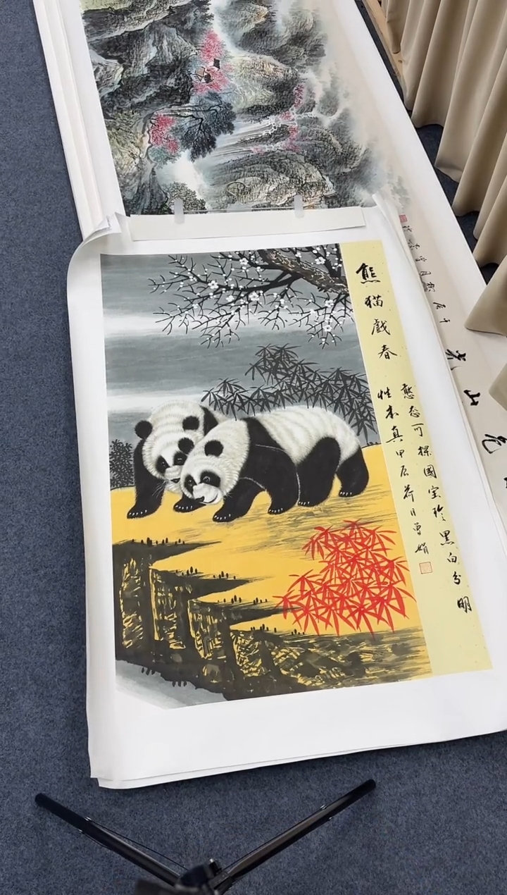 国画同类型随机熊猫