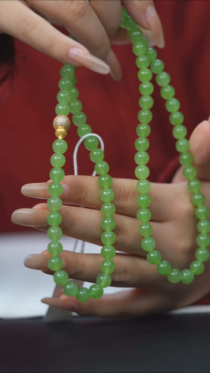 项链未镶嵌和田玉俄满翠 卡8mm 88颗