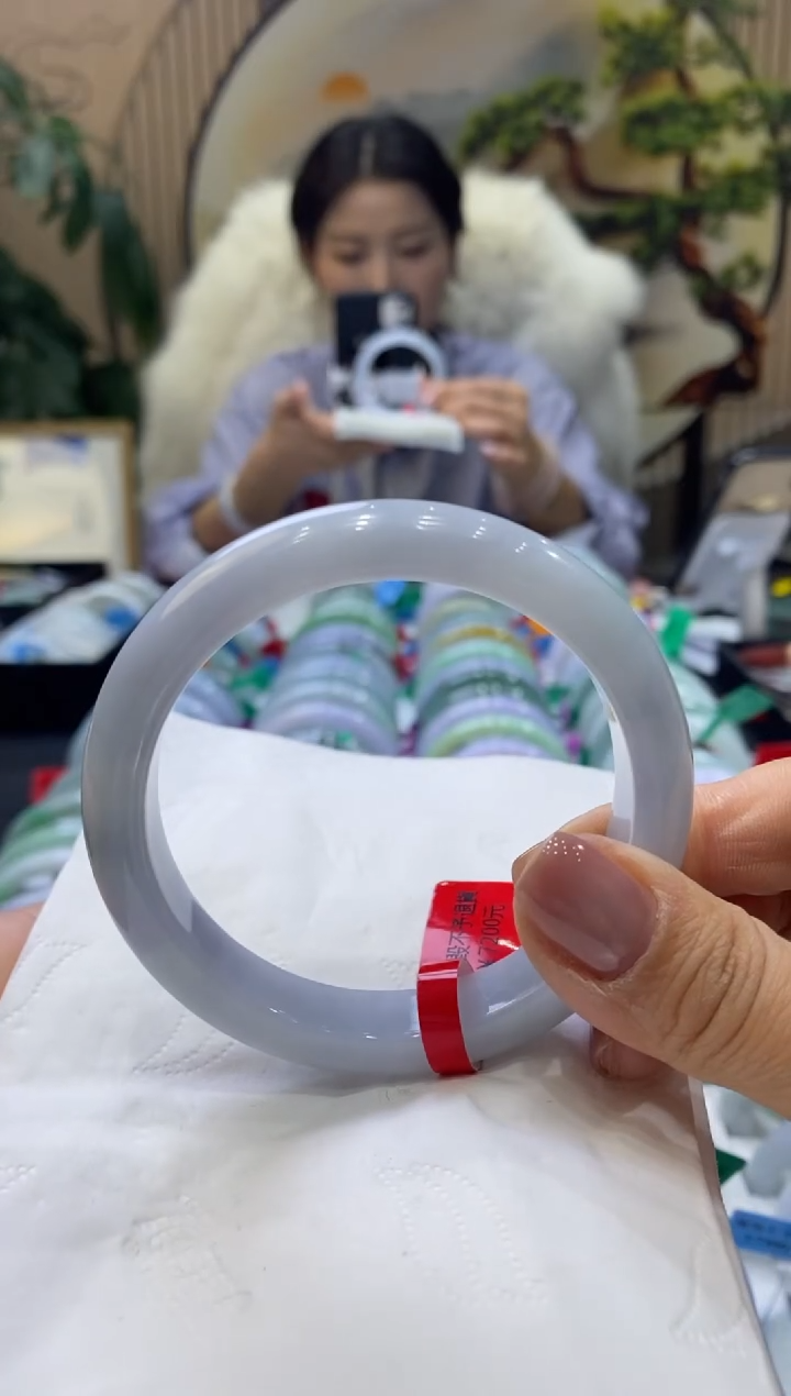 【闪购商品】翡翠手镯未镶嵌99901838