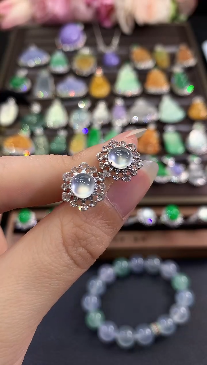 18K金镶嵌翡翠耳饰c12       