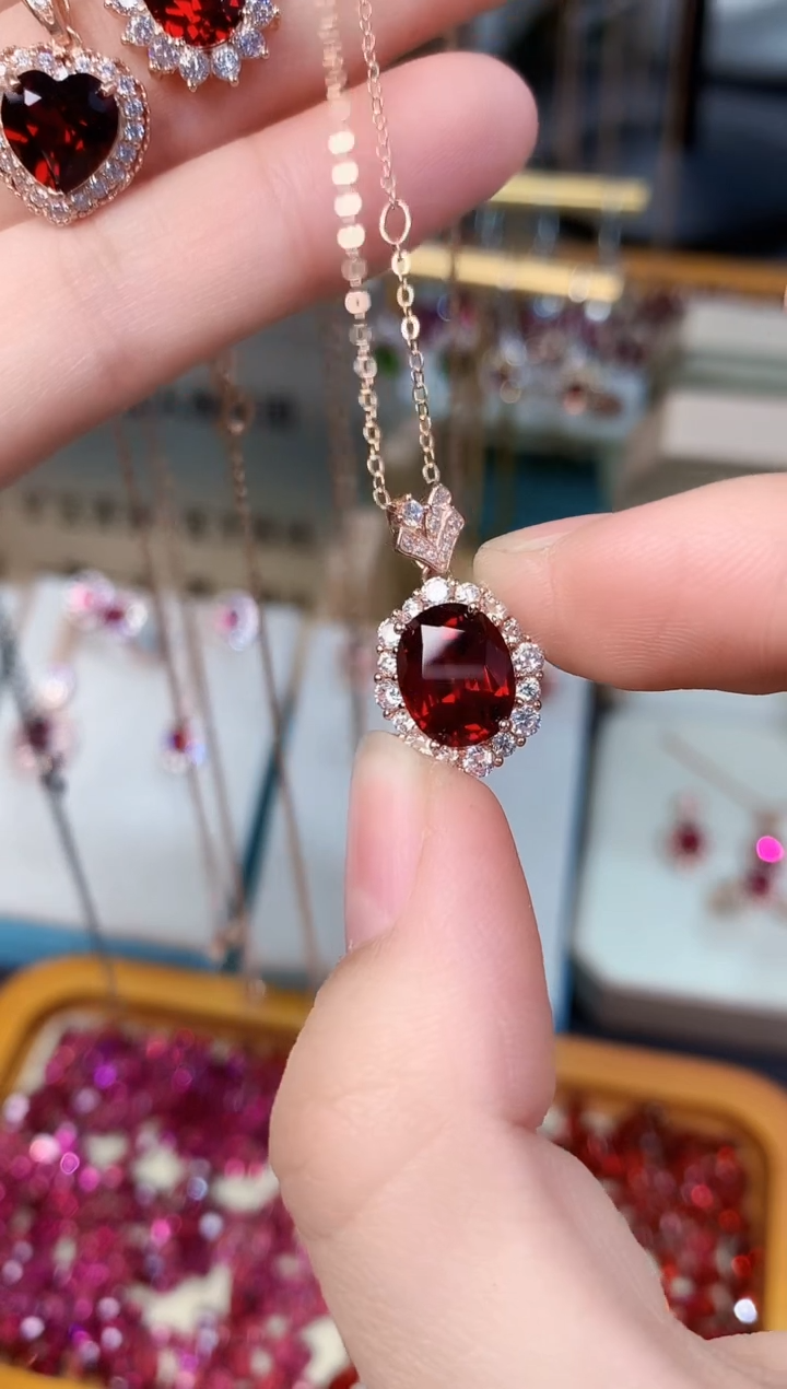 【闪购商品】石榴石吊坠银S925镶嵌天然