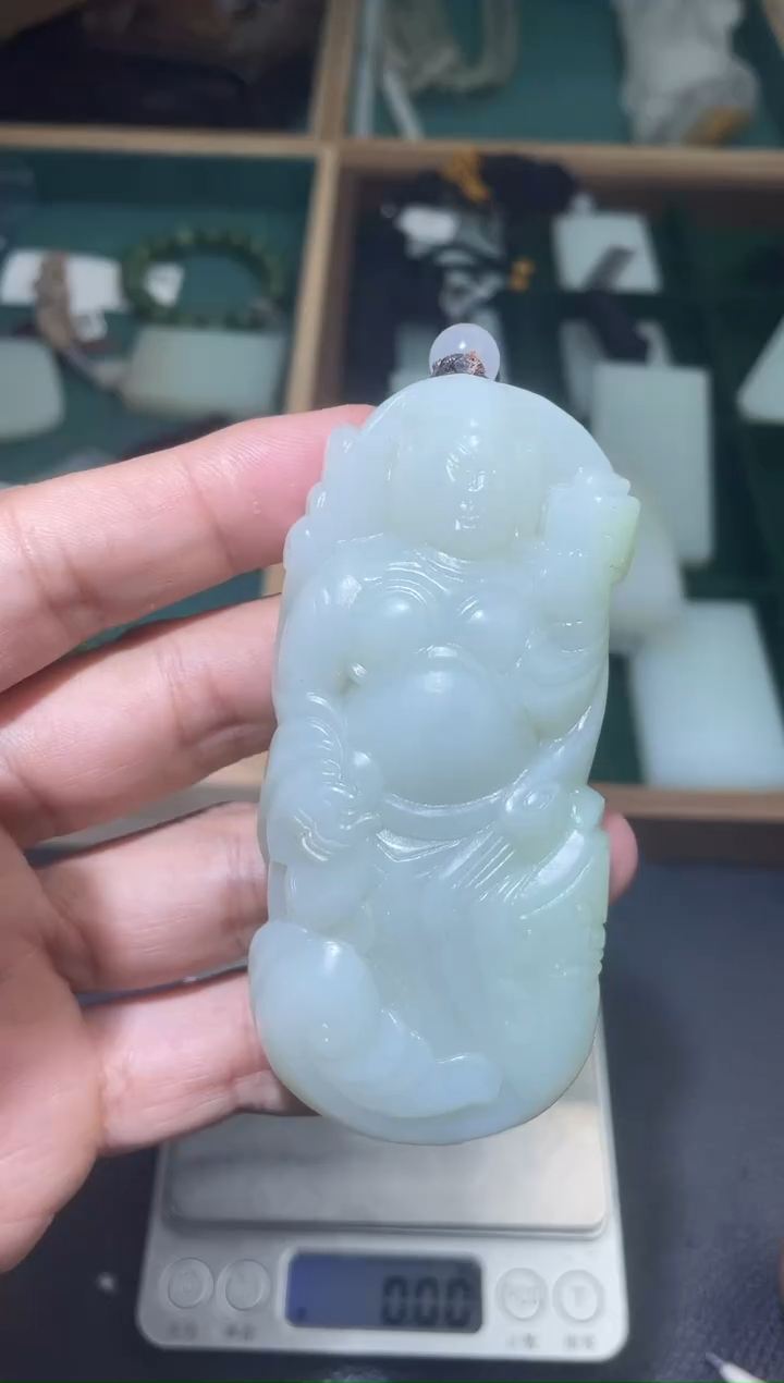 定制和田玉挂件  