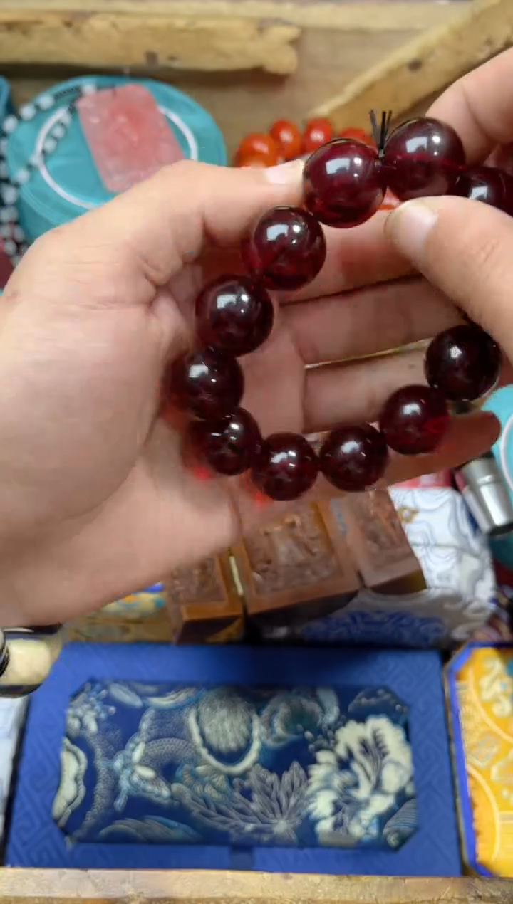 【闪购商品】血珀手链未镶嵌点击链接下单即可