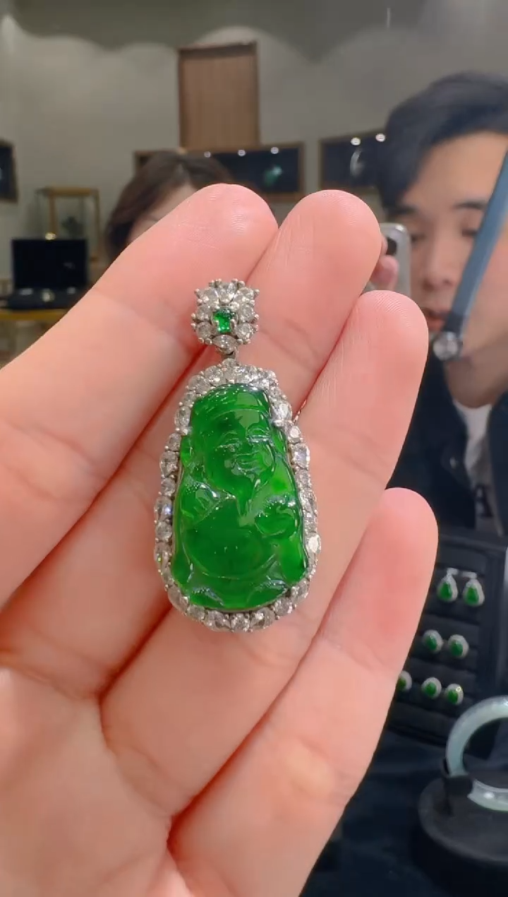 【闪购商品】翡翠吊坠(不含链)银S925镶嵌天然翡翠A货多样性发一件