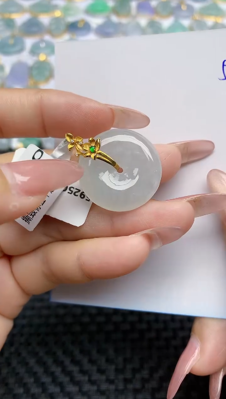 【闪购商品】翡翠颈饰18K金镶嵌天然A货翡翠 54