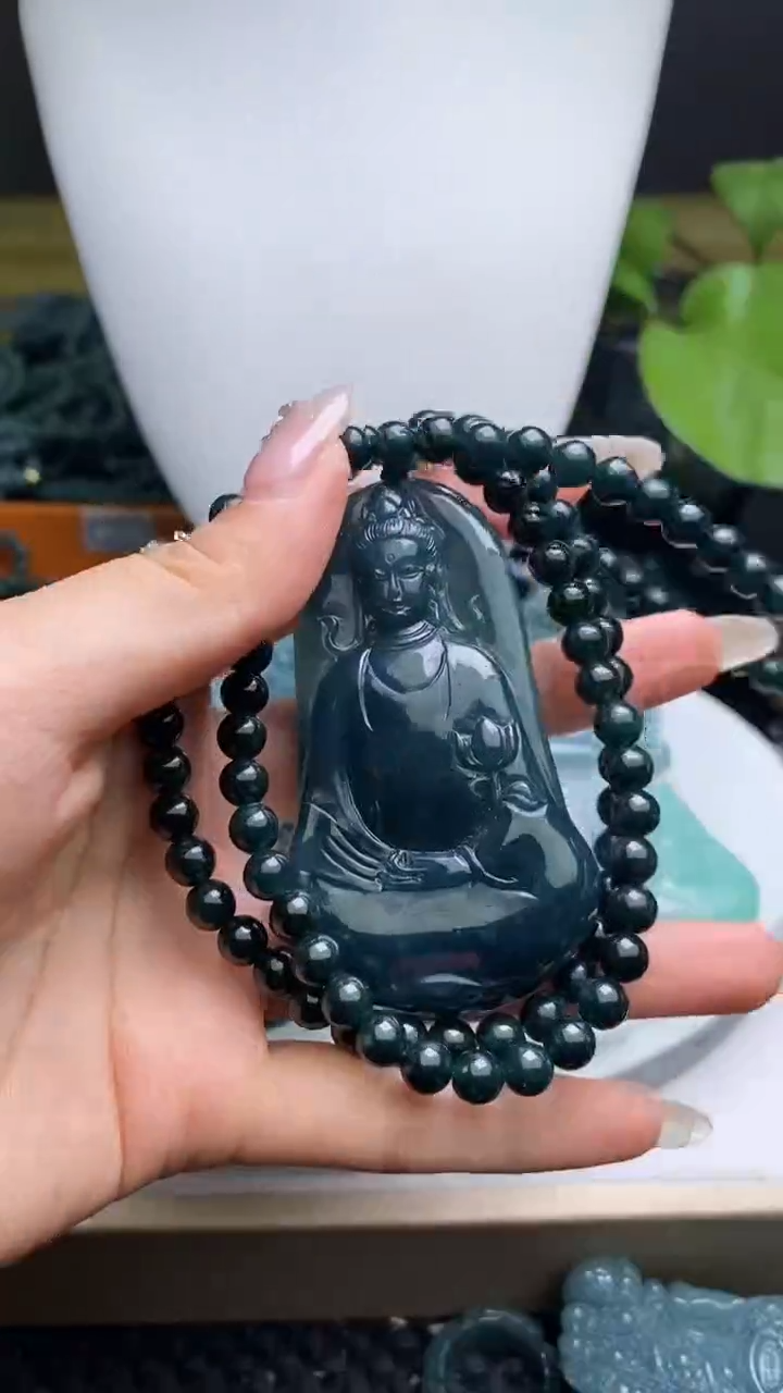 【闪购商品】翡翠未镶嵌颈饰