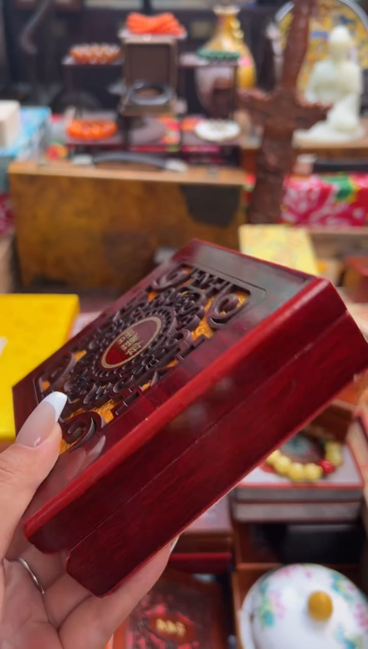 木--------瓷--------翡翠飘花手镯