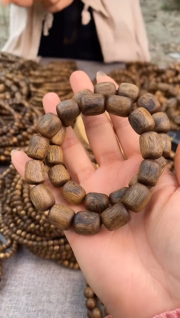 【闪购商品】沉香手串随型桶珠单圈棋楠手串多样性发一