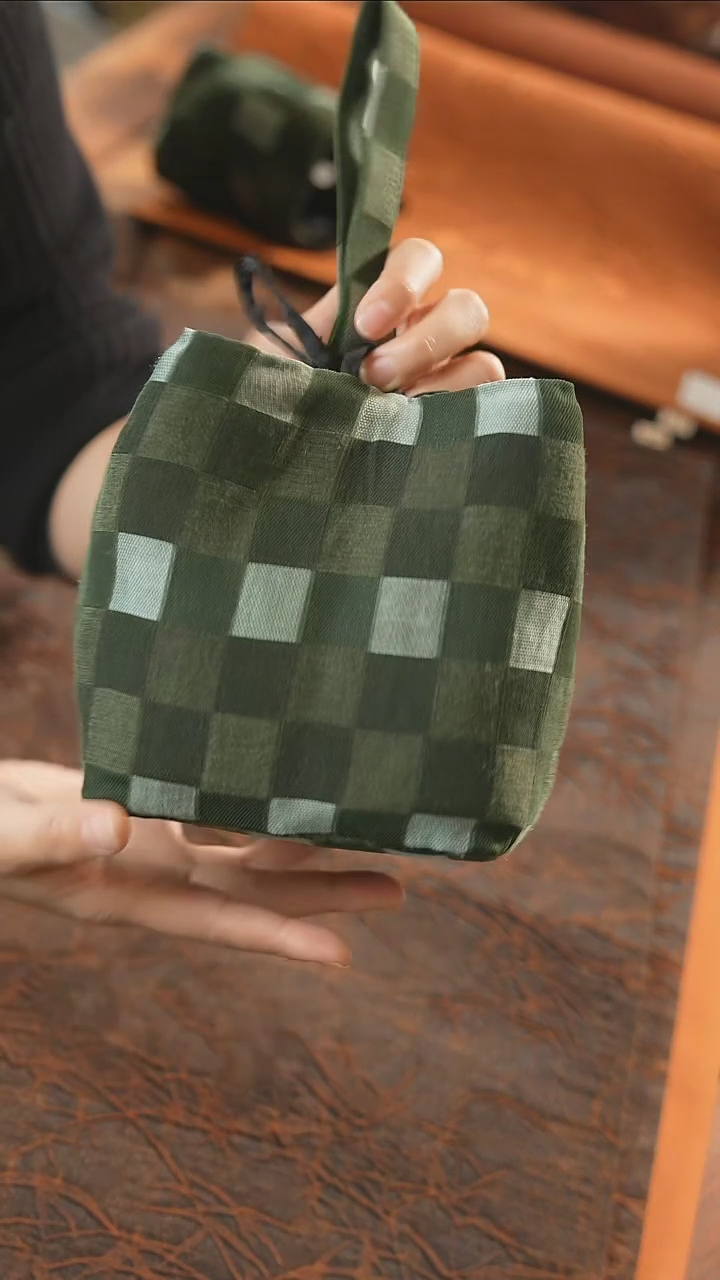 【闪购商品】壶袋·········