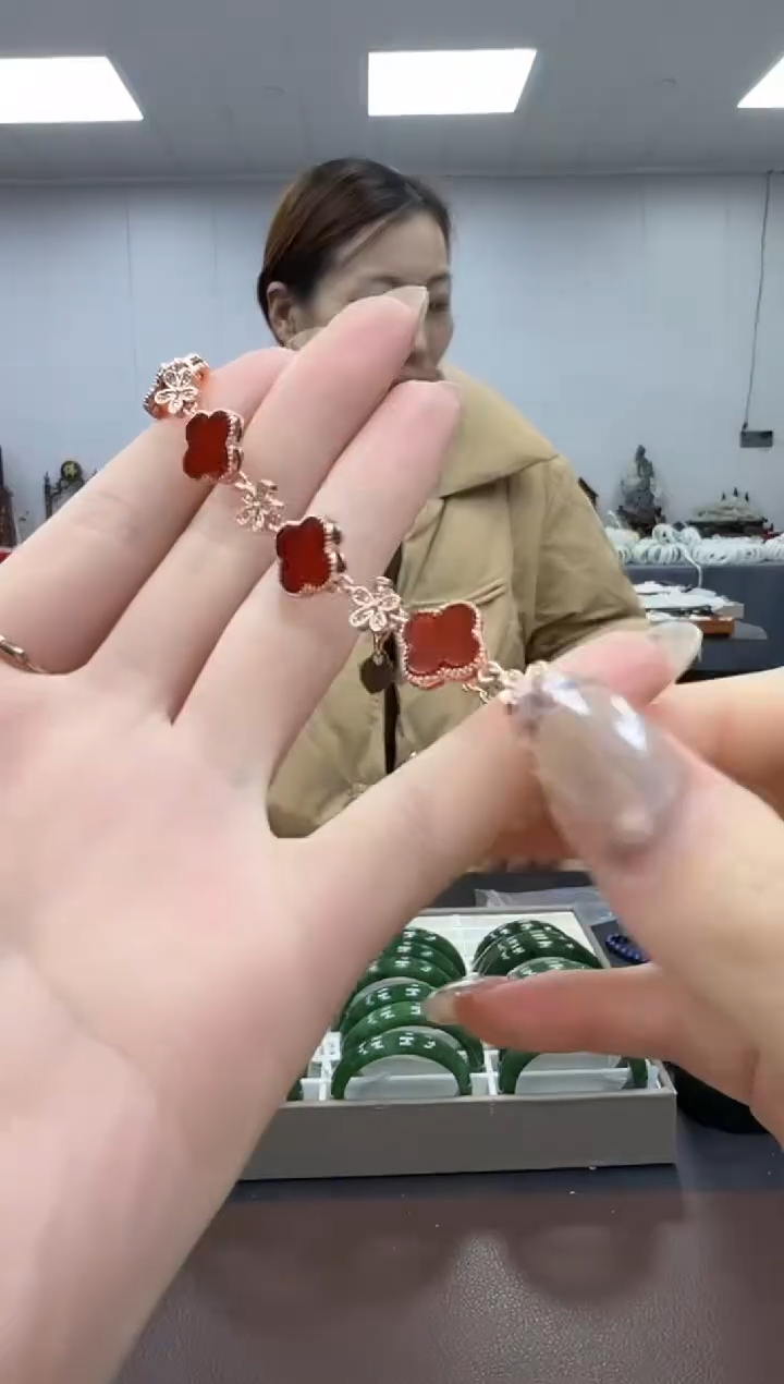 未镶嵌手链玛瑙/玉髓多样性发其一ly四叶草