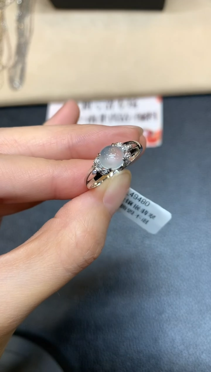 翡翠戒指18K金镶嵌【无鉴赏期】