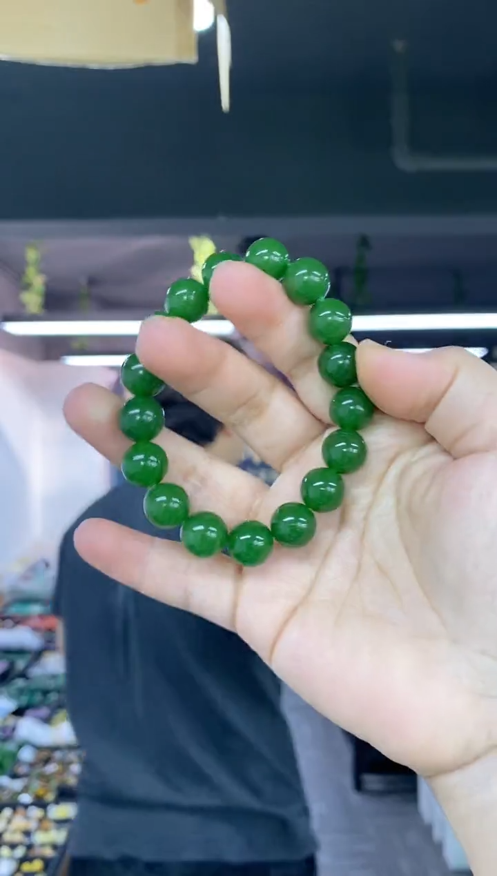 未镶嵌手链和田玉（碧玉）多样性发其一颜色微差