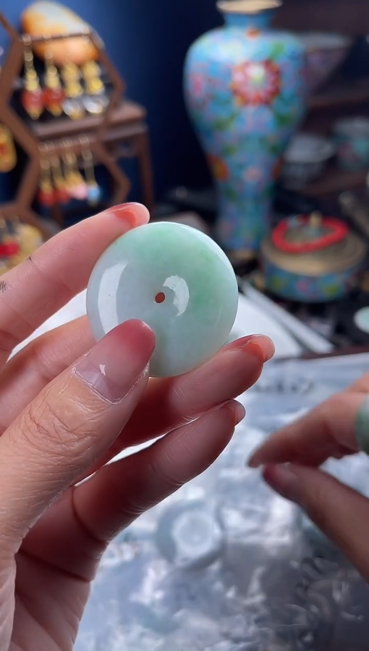 未镶嵌挂件翡翠曙**贝，112340