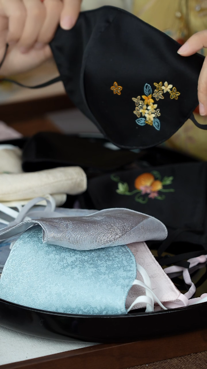 刺绣闪购口罩不可退换介意勿拍6