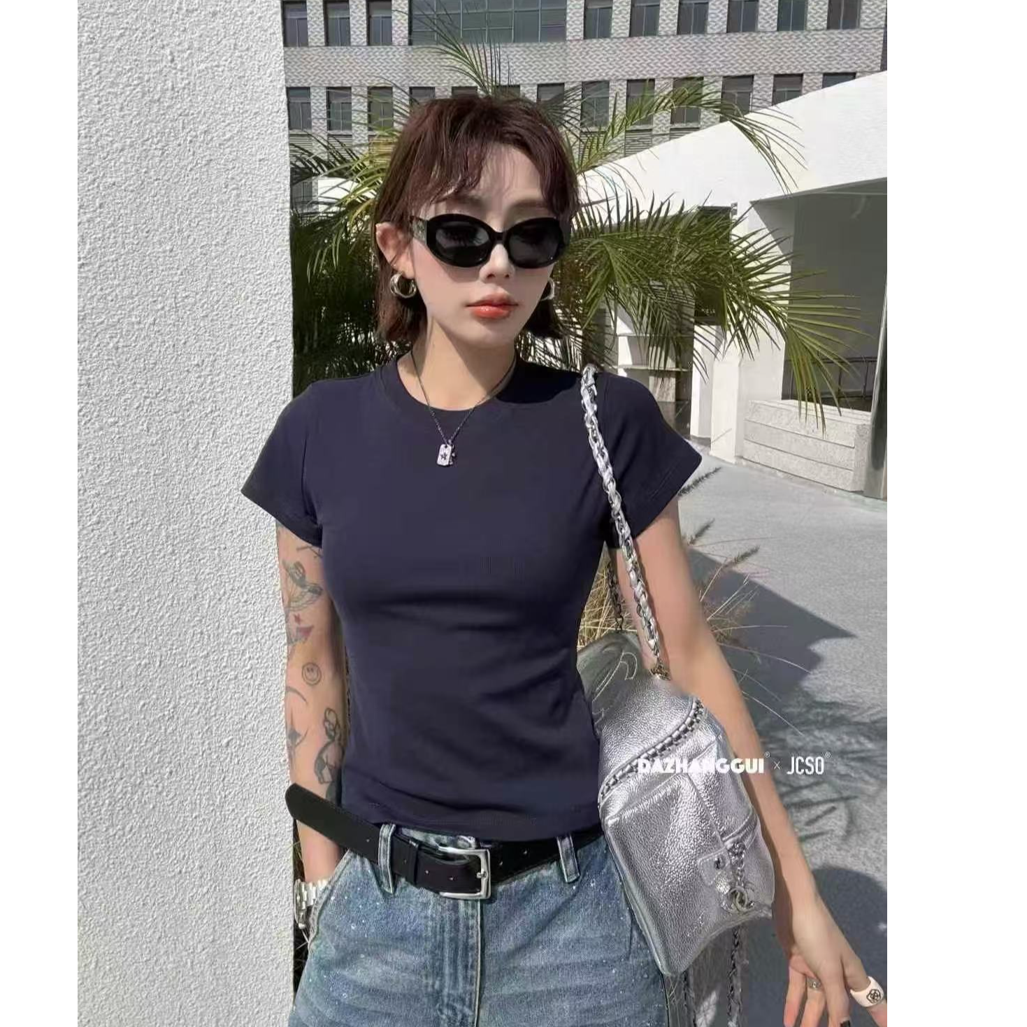 66美衣净版修身短板T恤