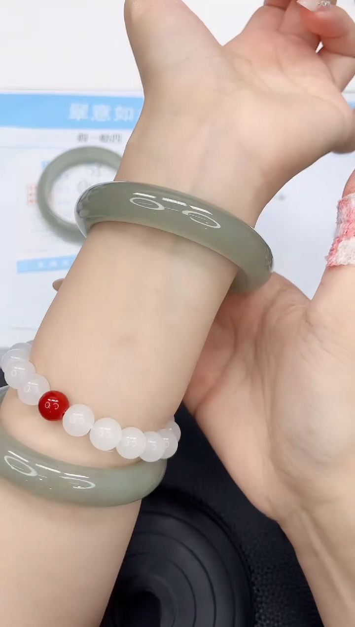 石英质玉手镯未镶嵌127-59.3