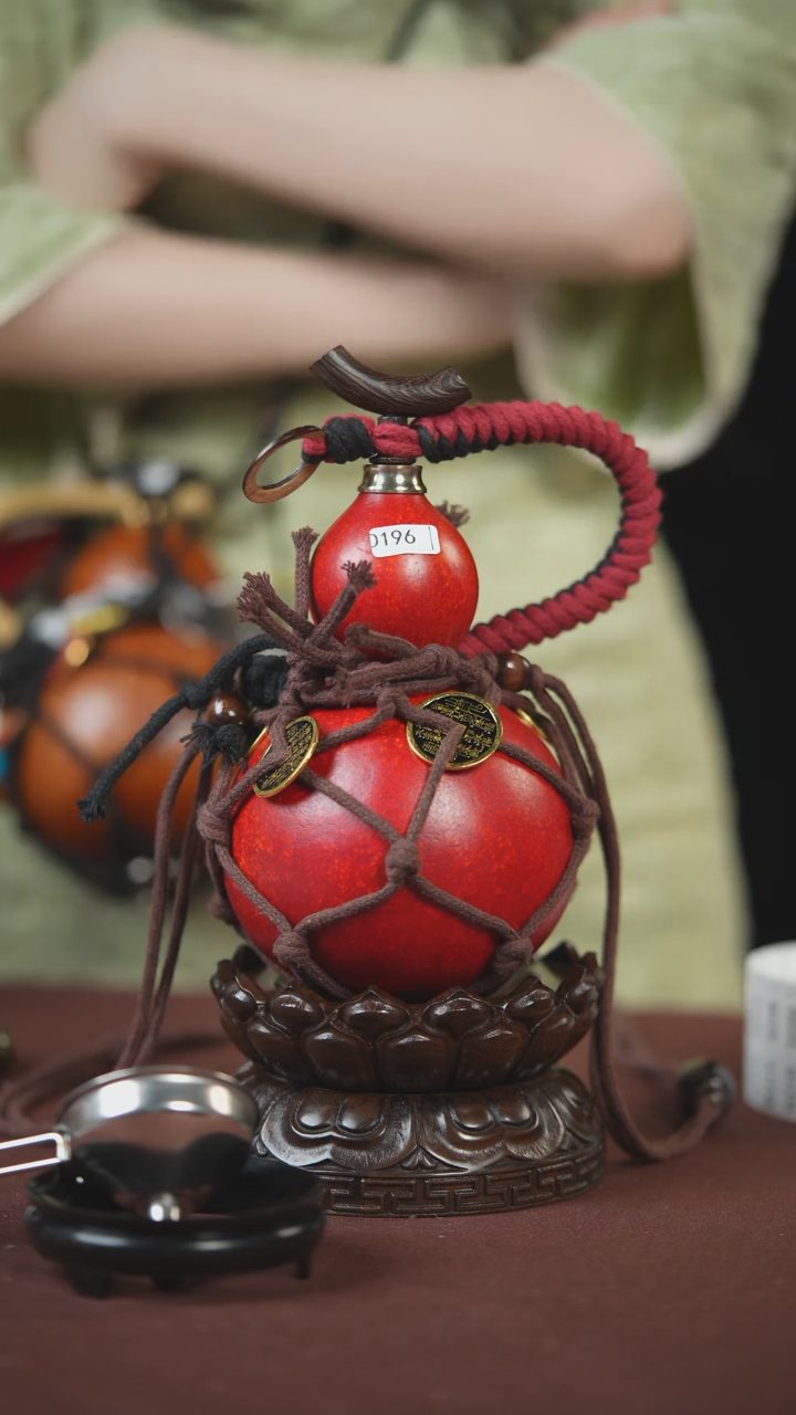 【闪购商品】196号400ml左右的非遗漆器酒葫芦