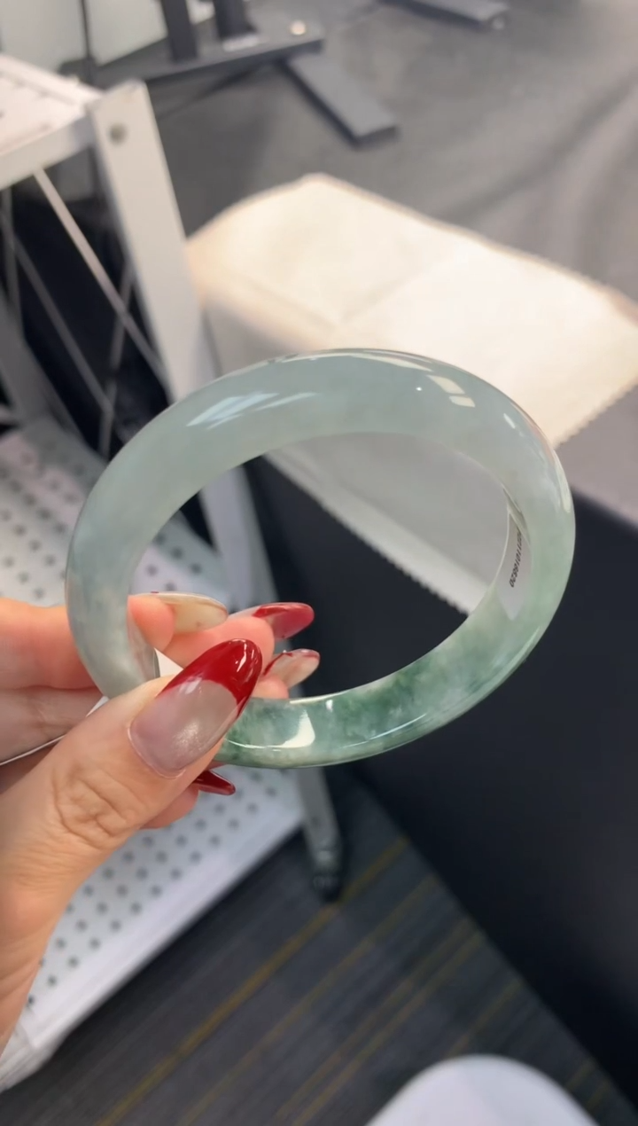 【闪购商品】翡翠手镯未镶嵌..........