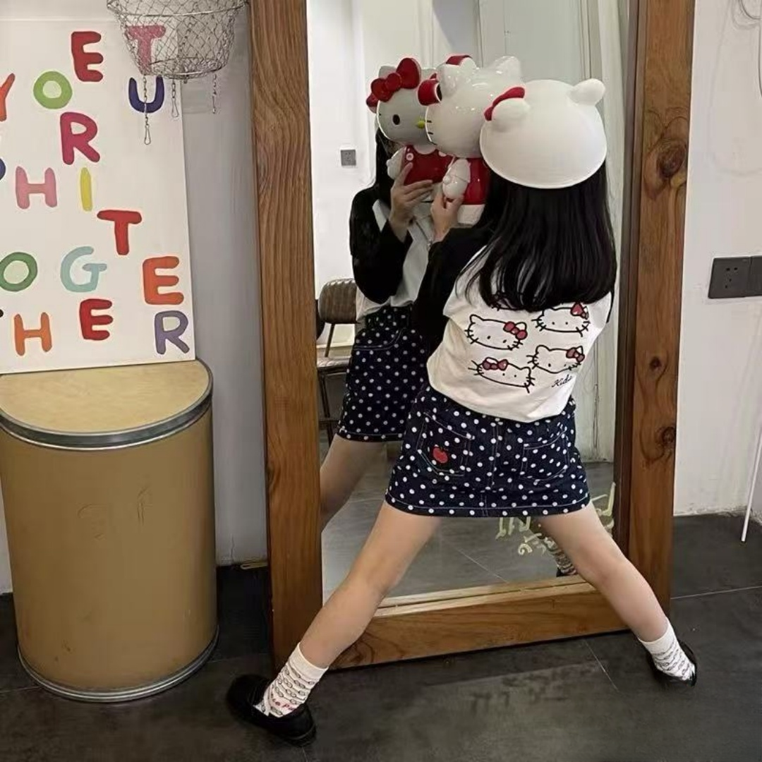 【No退换安静磁力书】萝拉实体品牌童装