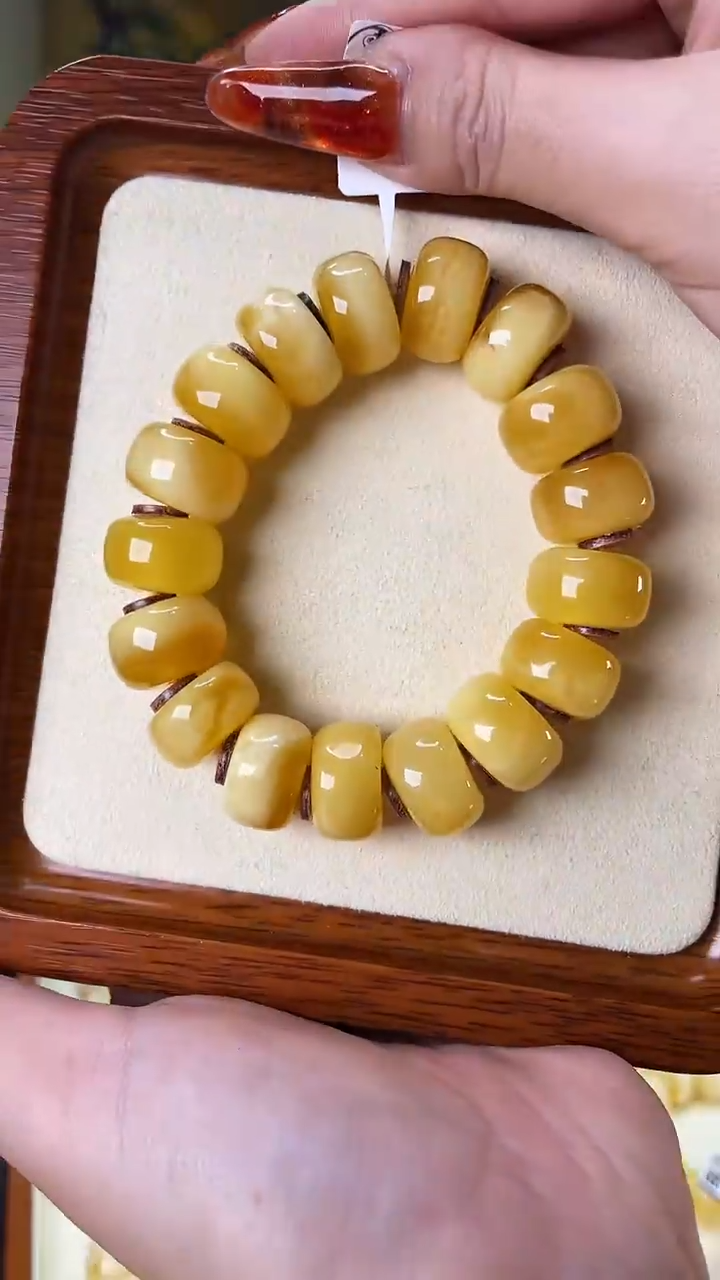 【闪购商品】蜜蜡裸石未镶嵌手串