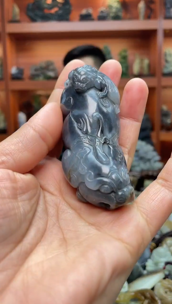未镶嵌和田玉把件1