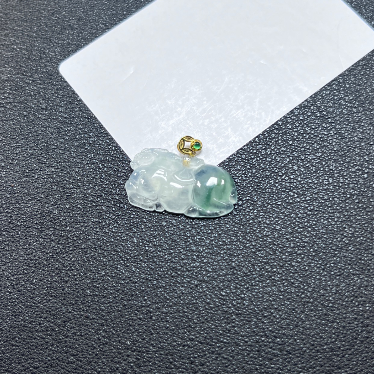 18K金镶嵌天然缅甸A货翡翠飘花唐马吊坠