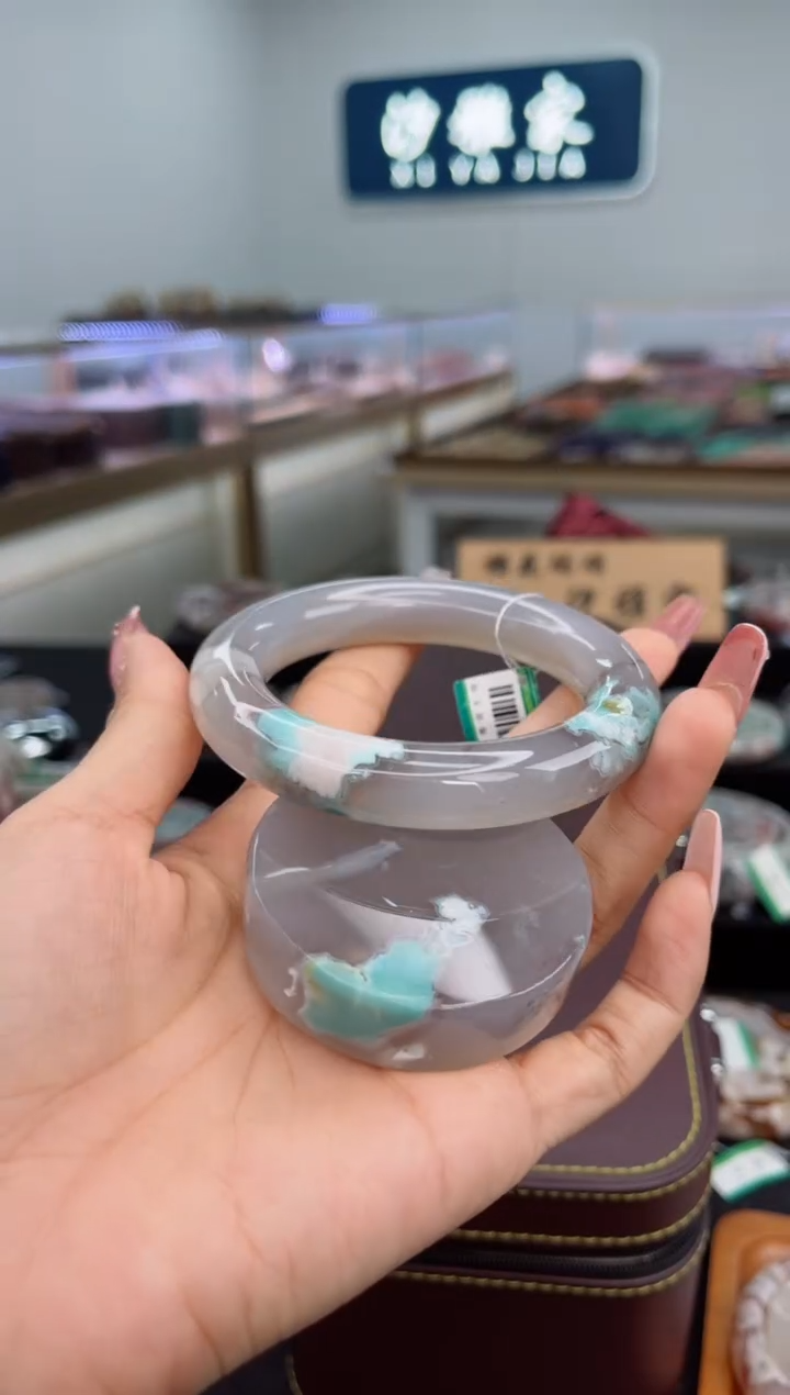 石英质玉手镯未镶嵌56圈口（赠品镯心）6321001