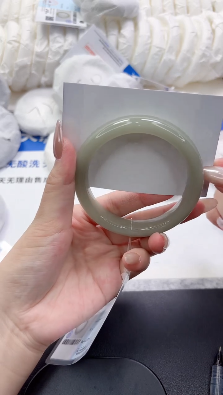 石英质玉手镯未镶嵌140-58.8