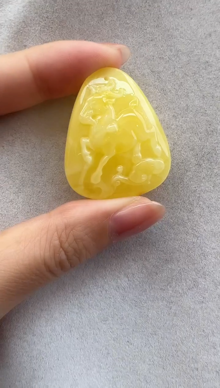 【闪购商品】琥珀裸石未镶嵌10208126-吊坠