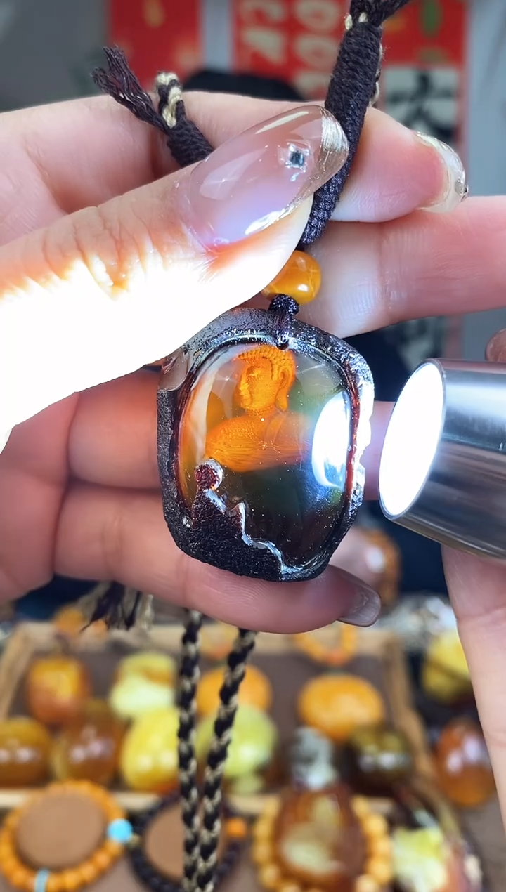 【闪购商品】琥珀裸石未镶嵌基地发货 一物一证 顺丰包邮