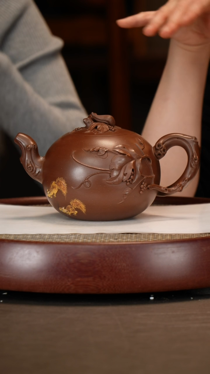 【闪购商品】紫砂茶壶甲级紫泥松鼠葡萄+松鼠葡萄杯+松鼠葡萄画