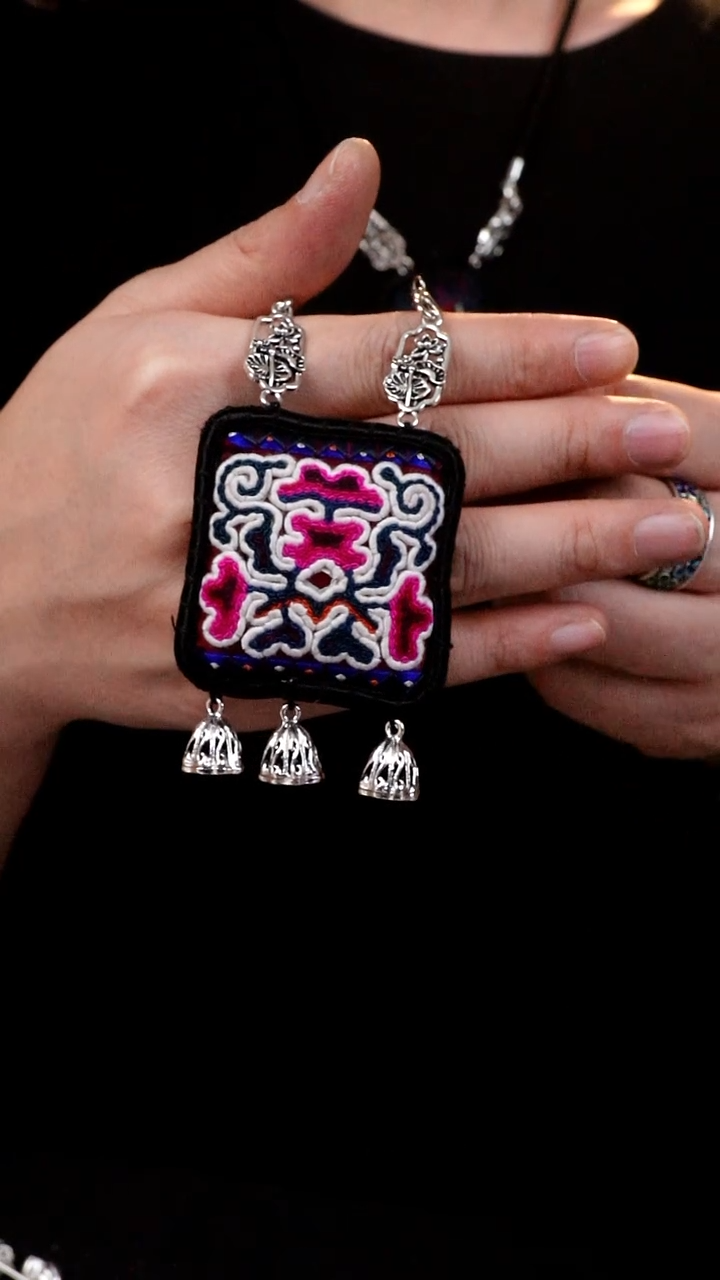 【闪购商品】刺绣046非遗手工刺绣吊坠