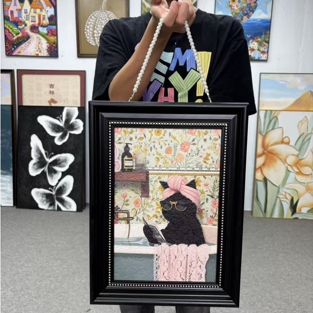 富婆猫咪卡通装饰画复古文艺风小众高级感客厅挂画3040