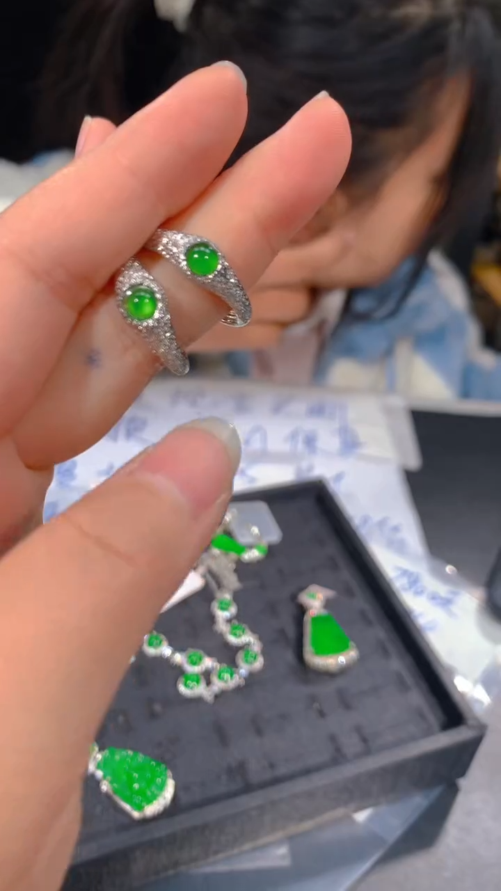 【闪购商品】定制翡翠未镶嵌96多样性发货（发其一）