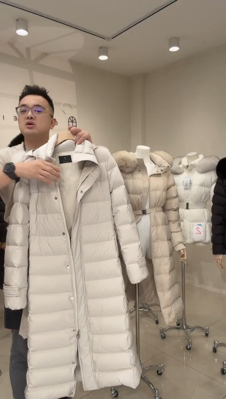 长排鹅绒直播间样