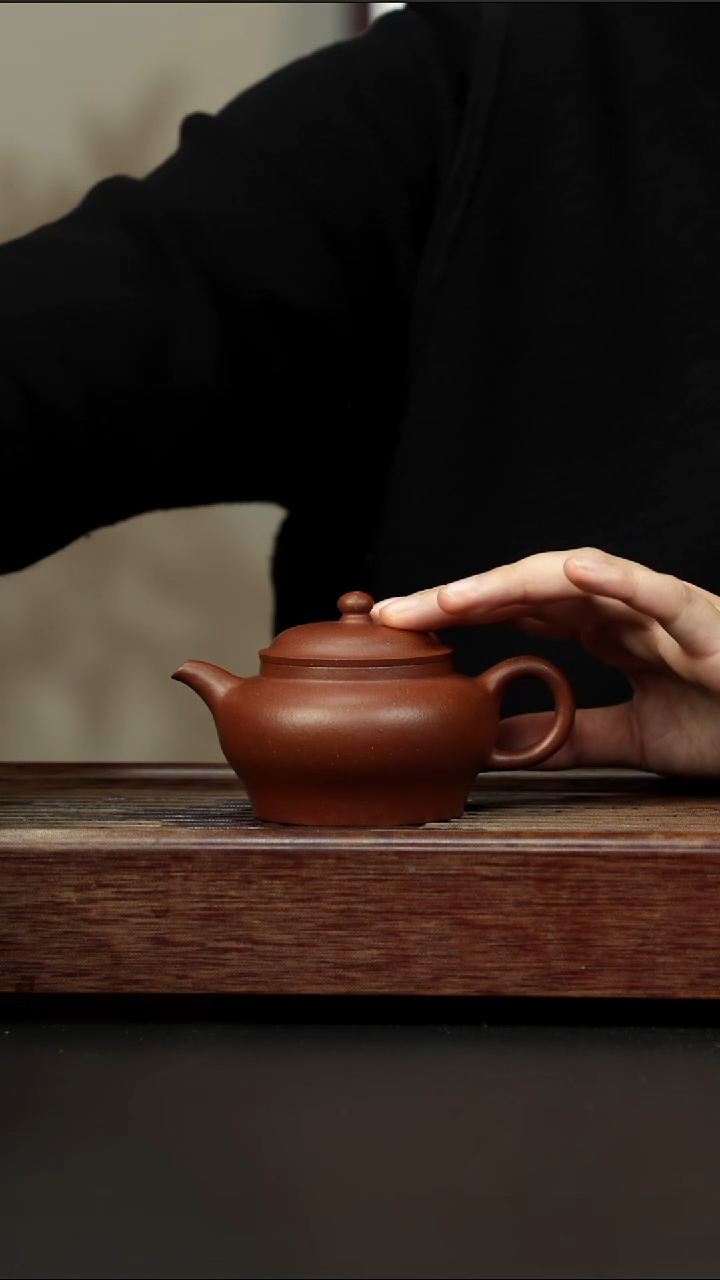 茶壶紫砂红降坡 高潘 180cc左右