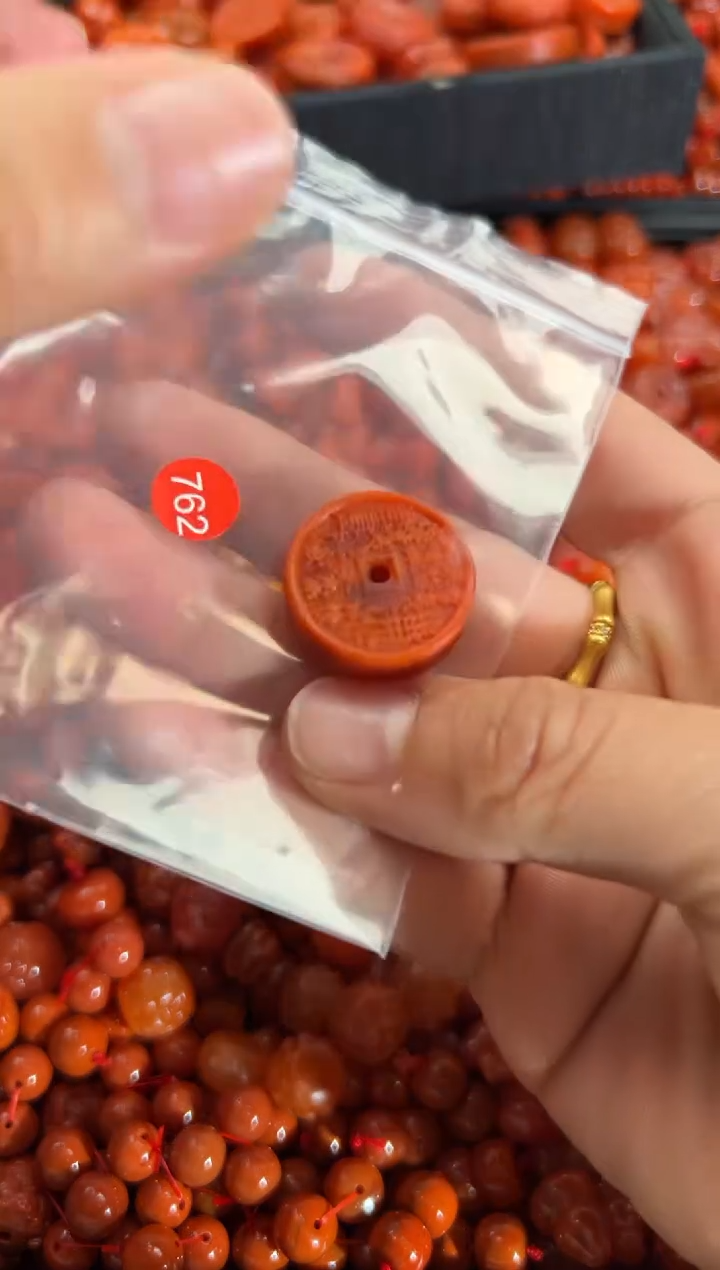 【闪购商品】南红玛瑙颈饰未镶嵌1