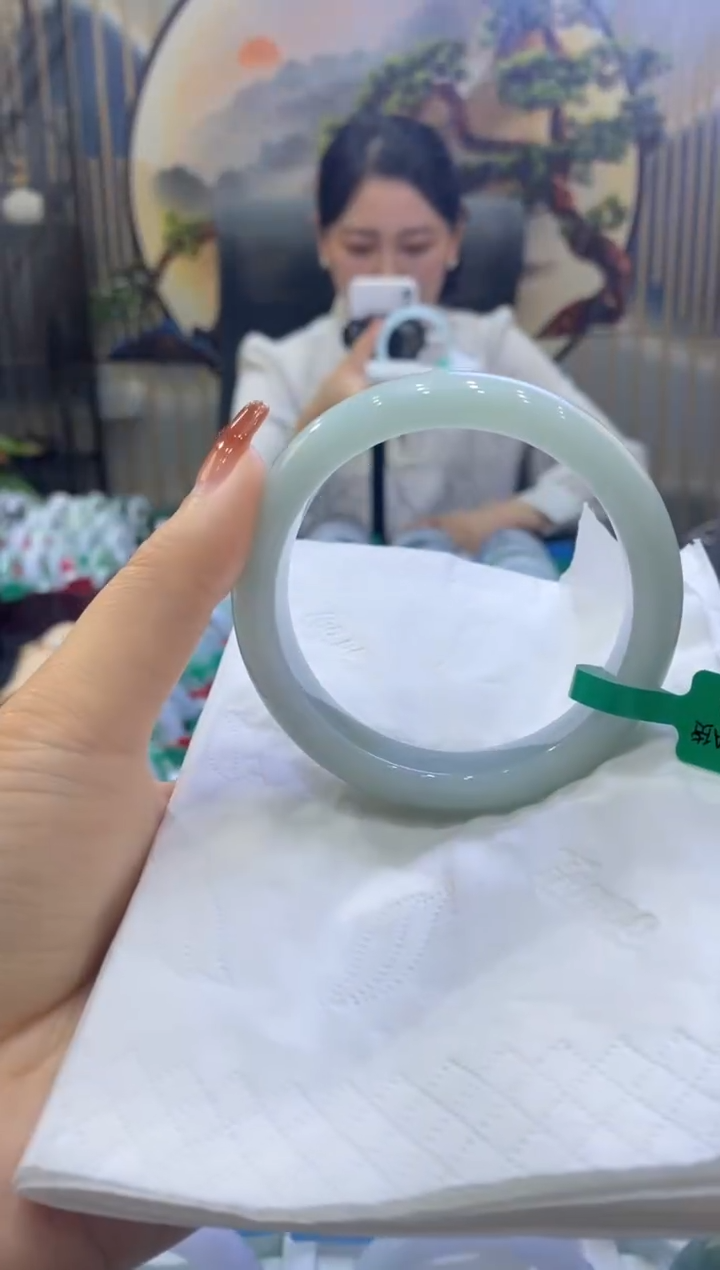 【闪购商品】翡翠手镯未镶嵌00004545