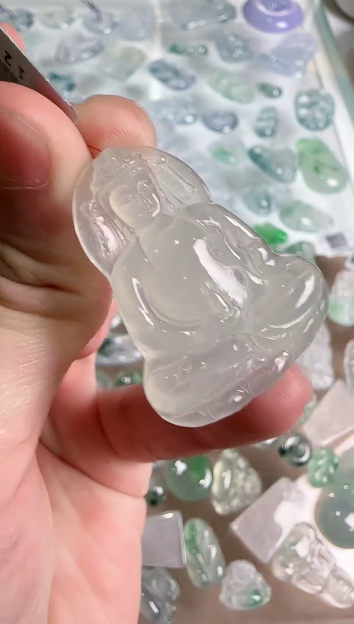 【闪购商品】翡翠吊坠(不含链)未镶嵌··