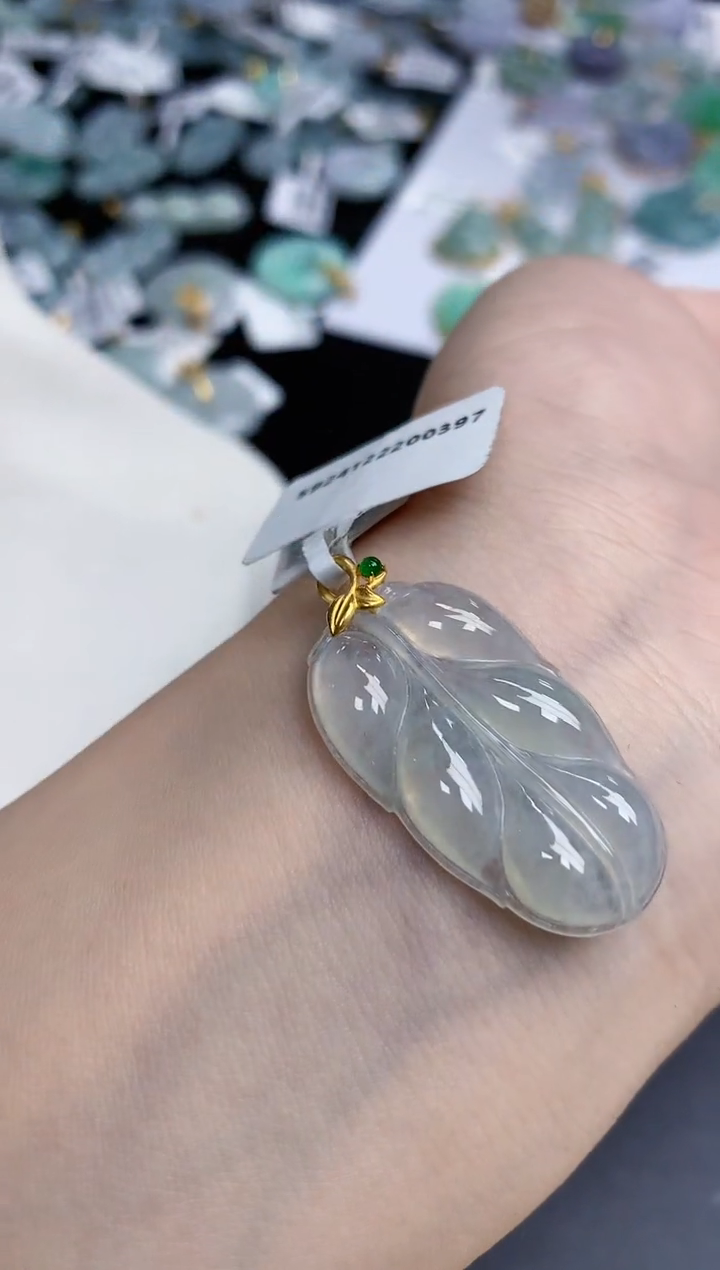 【闪购商品】翡翠颈饰18K金镶嵌天然缅甸翡翠A货