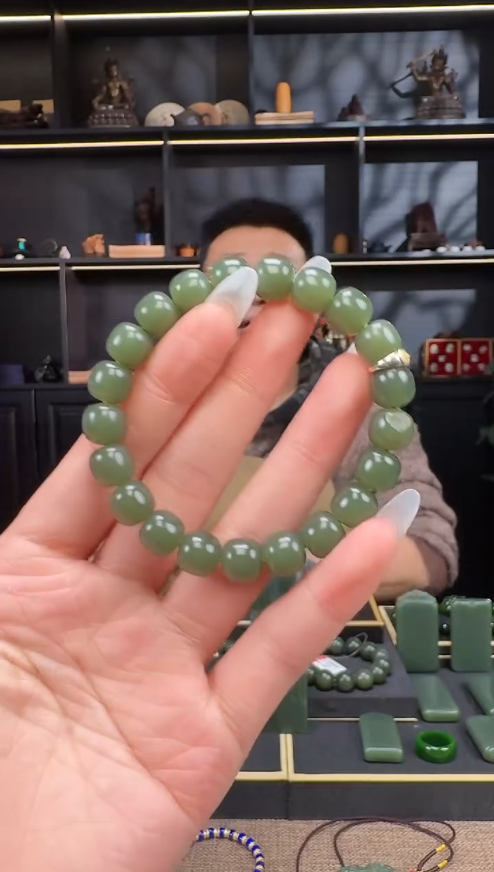【闪购商品】和田玉1未镶嵌10mm沙枣青老型手串