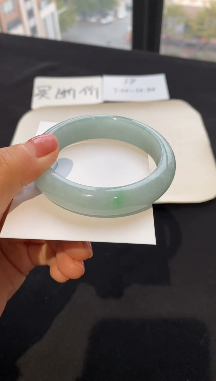 【闪购商品】翡翠手镯未镶嵌56正圈--不退不换