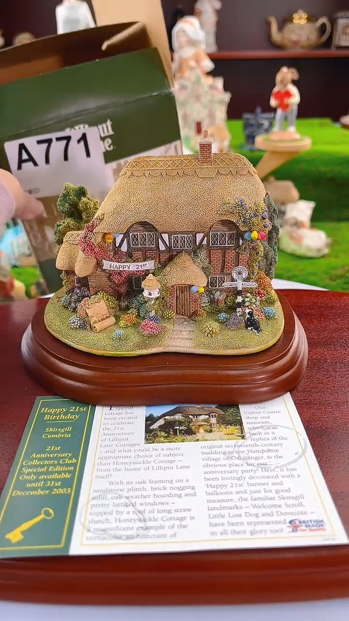 【闪购商品】紫砂茶宠Lilliput中古小房子771