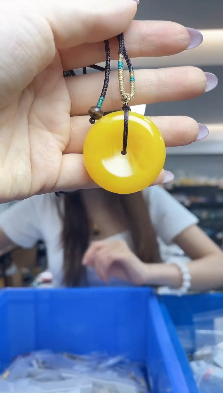 未镶嵌蜜蜡裸石（多样性发一件）