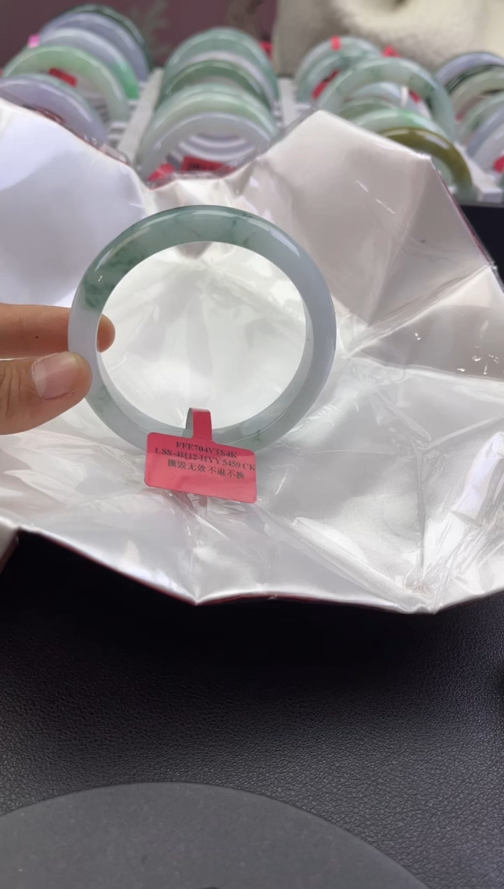【闪购商品】翡翠手镯未镶嵌翡翠手镯