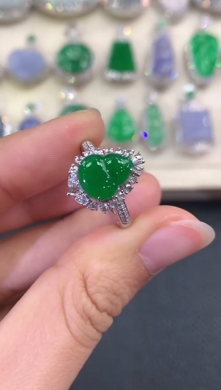 【闪购商品】翡翠戒指18K金镶嵌B140         