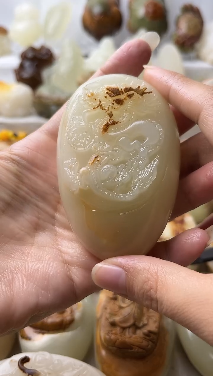 石材方解石手把摆件打孔穿绳不退换盘龙
