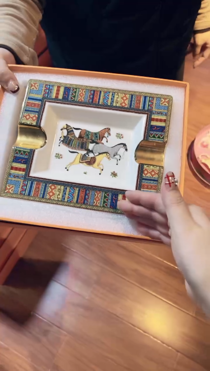 【闪购商品】杯鸿辉家品牌瓷器，京东包邮！